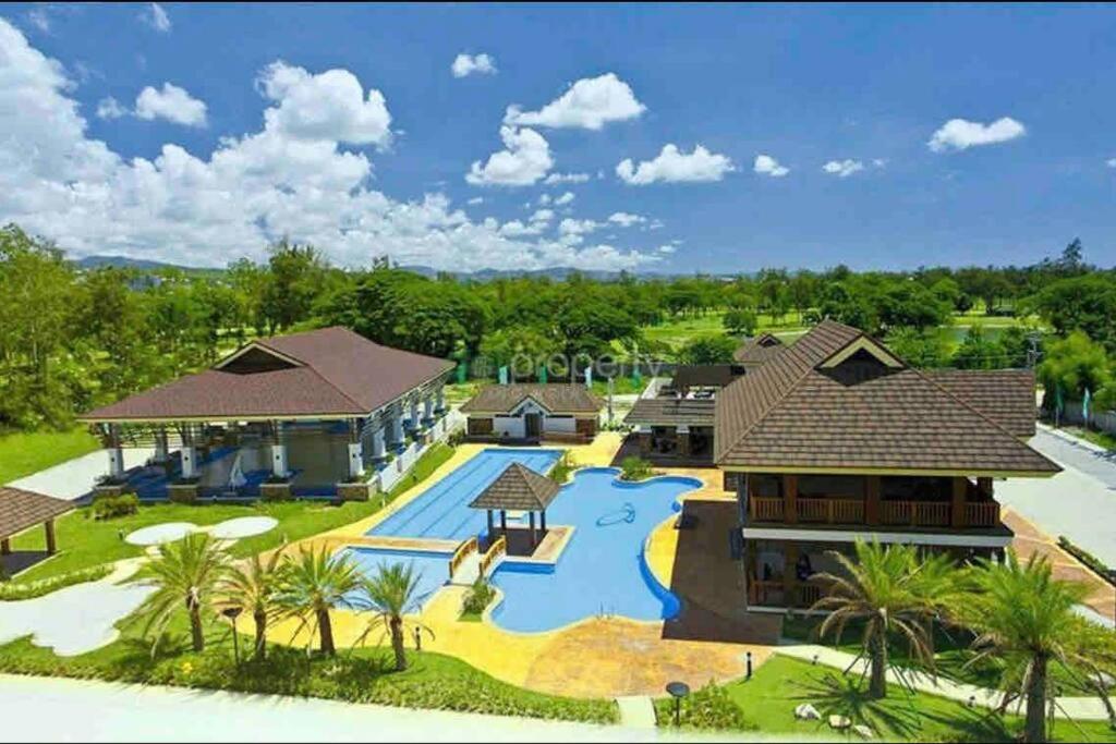Dreamy 2Br Condo, With A Golf Course View Cebu Zewnętrze zdjęcie